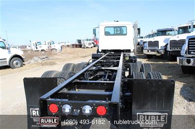 2014 Mack GU813
