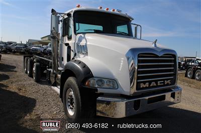 2014 Mack GU813