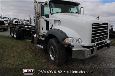 2013 Mack GU813