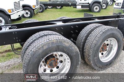 2013 Mack GU813