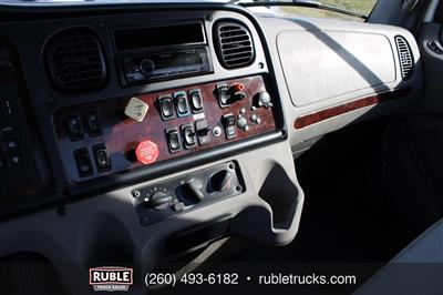 2014 Freightliner 114SD