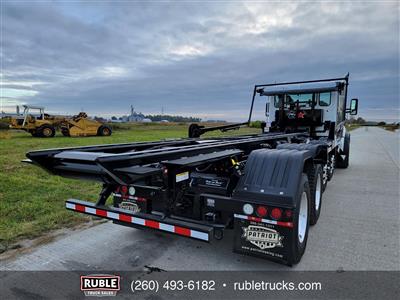2024 Kenworth T880