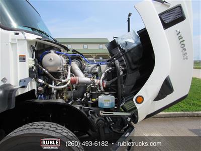 2025 Autocar DC64