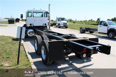 2025 Autocar DC64