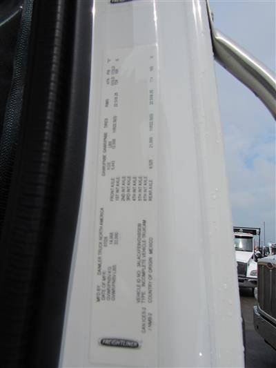 2027 Freightliner M2 106 BUSINESS CLASS