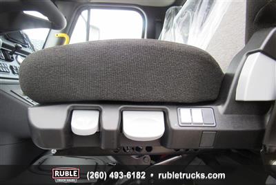 2027 Freightliner M2 106 BUSINESS CLASS