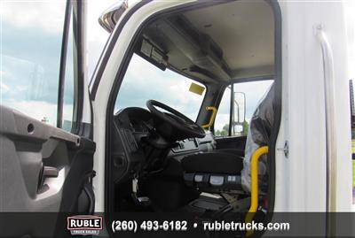 2027 Freightliner M2 106 BUSINESS CLASS