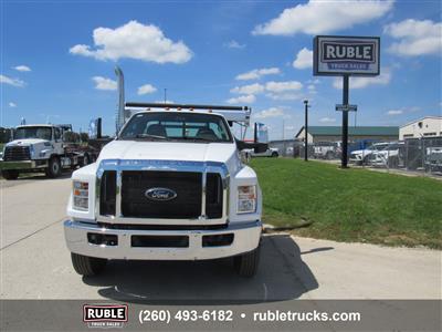 2025 Ford F750