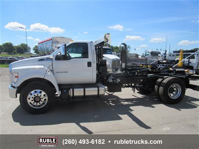 2025 Ford F750