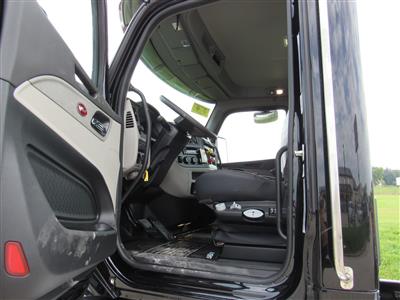 2027 Peterbilt 567