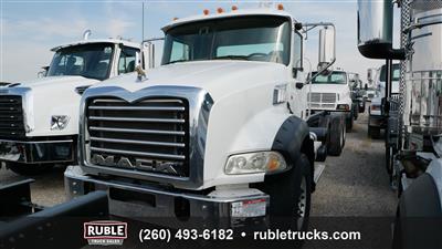 2013 Mack GU813
