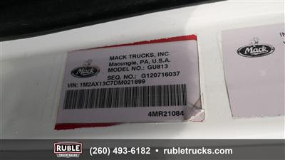 2013 Mack GU813