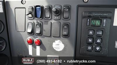 2014 Mack GU813