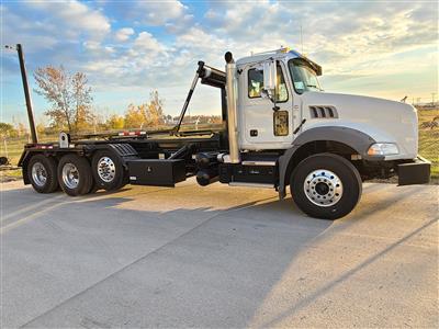 2023 Mack GR64B