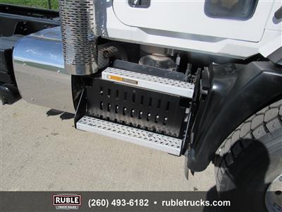 2014 Mack GU813