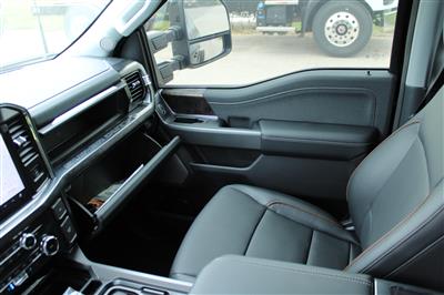 2027 Ford F-550 Lariat
