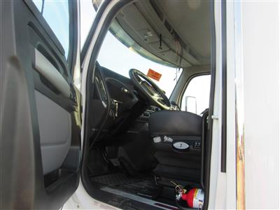 2027 Kenworth T880