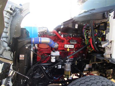 2027 Kenworth T880