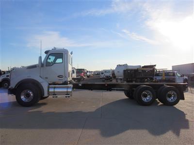 2027 Kenworth T880