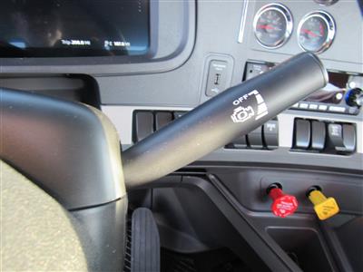 2027 Kenworth T880