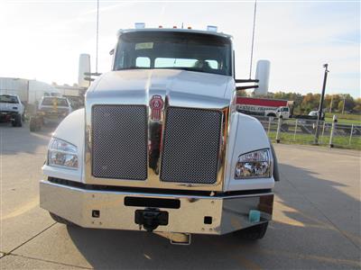 2027 Kenworth T880