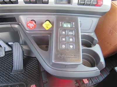 2027 Kenworth T880