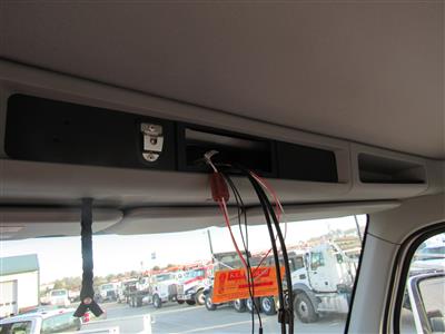 2027 Kenworth T880