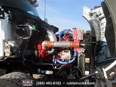 2027 Kenworth T880