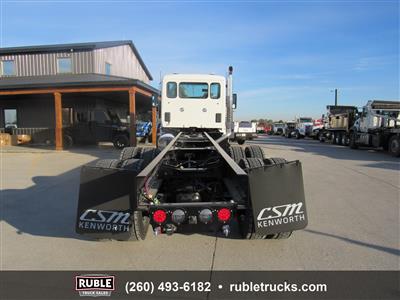 2027 Kenworth T880