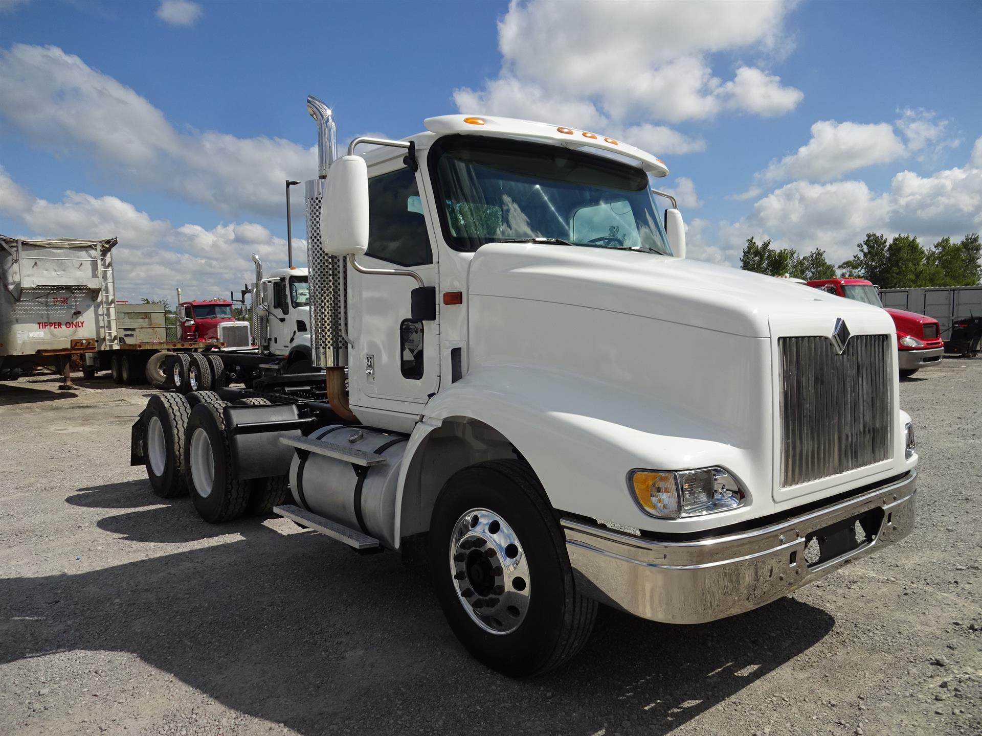 International 9200i Trucks For Sale