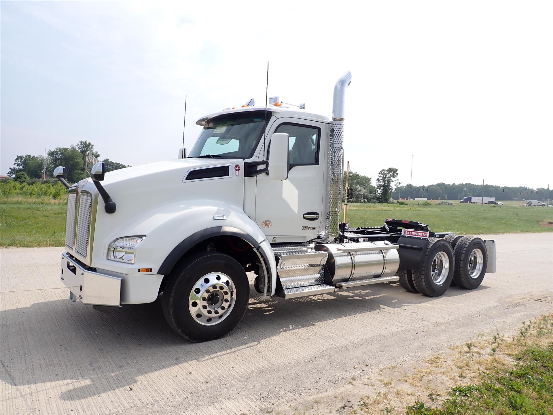 2024 Kenworth T880