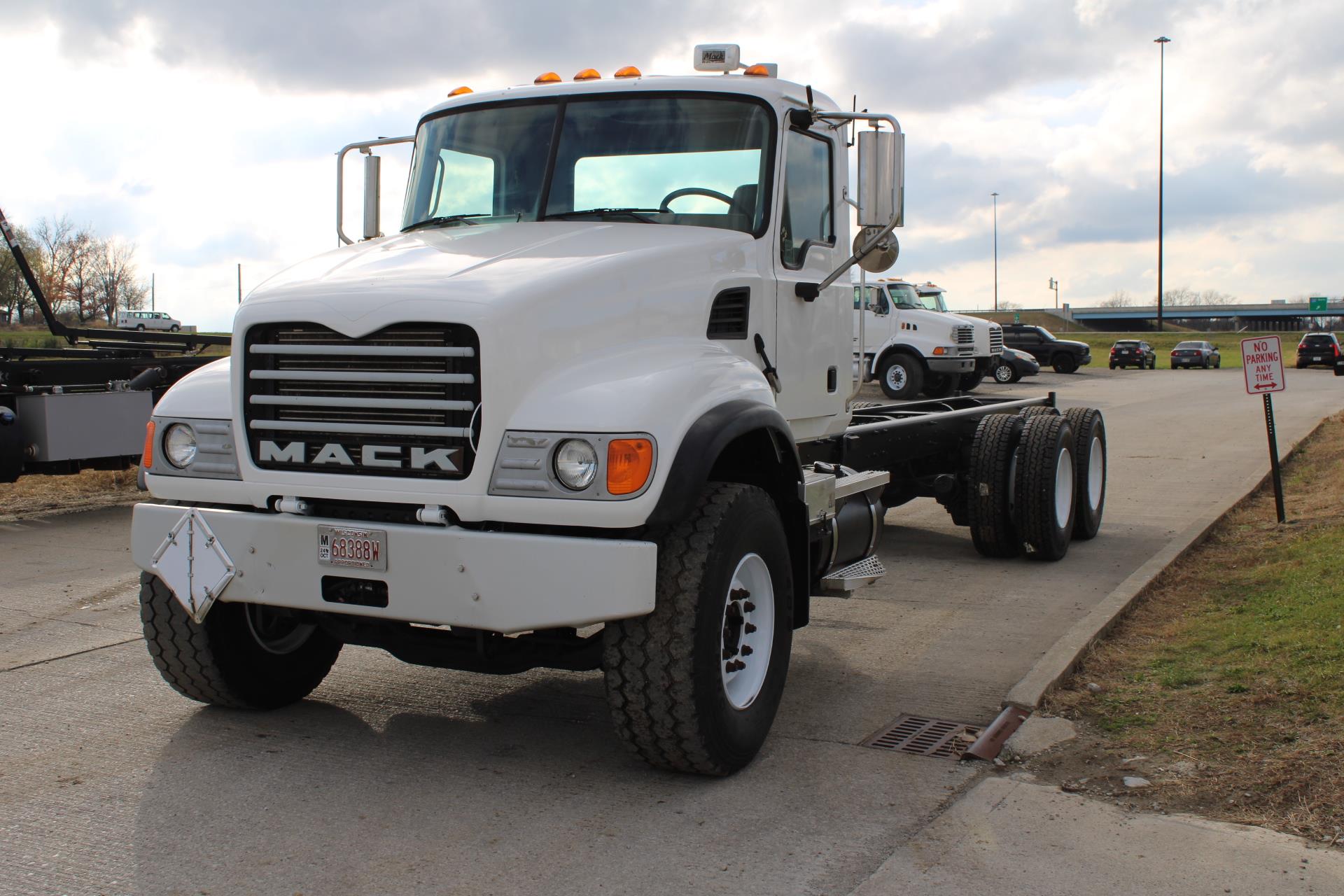 2007 Mack CV713