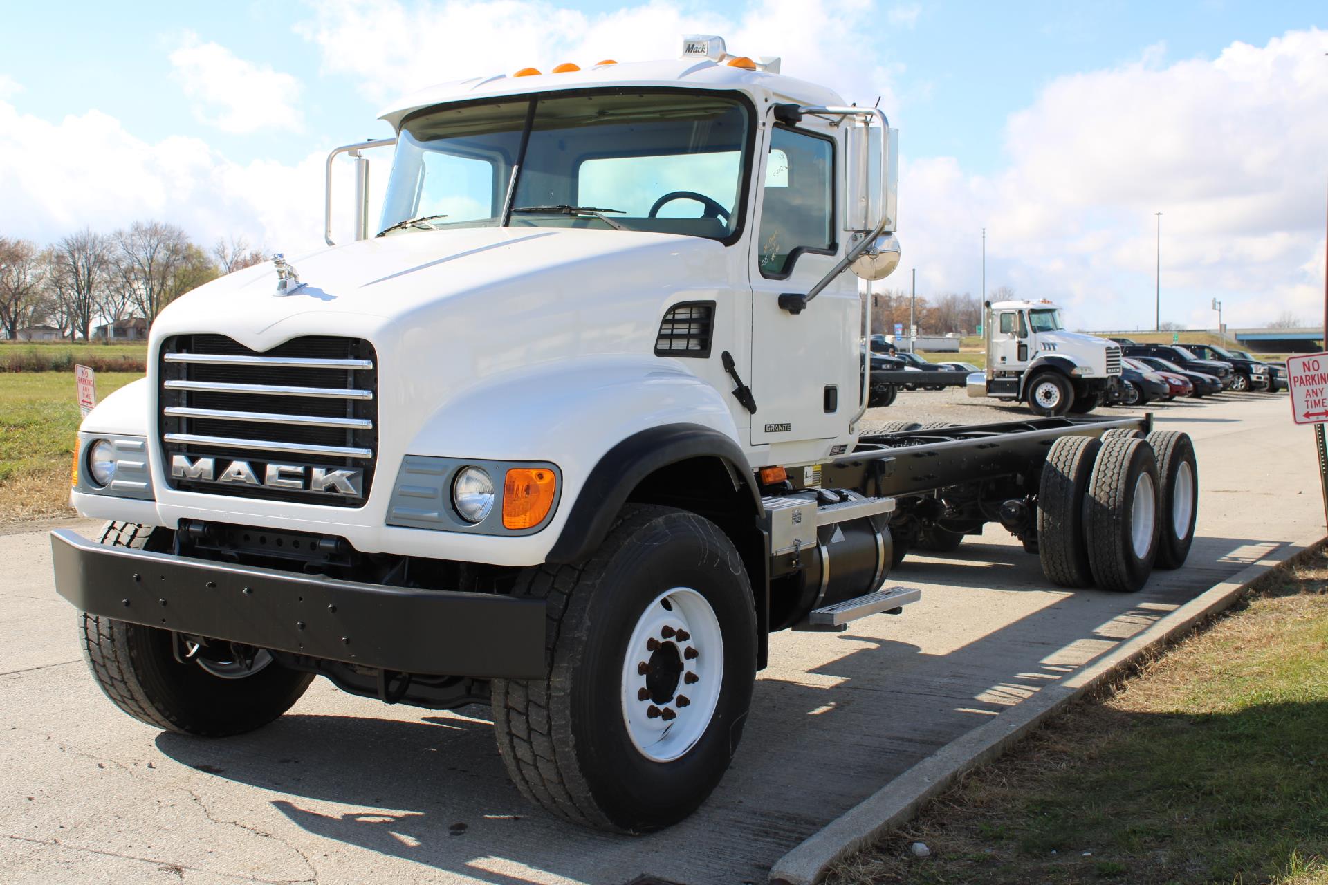 2006 Mack CV713