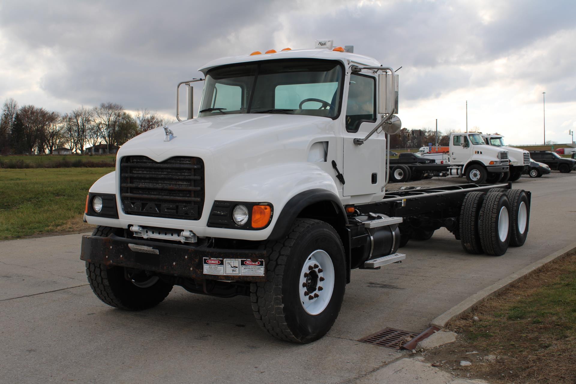 2006 Mack CV713