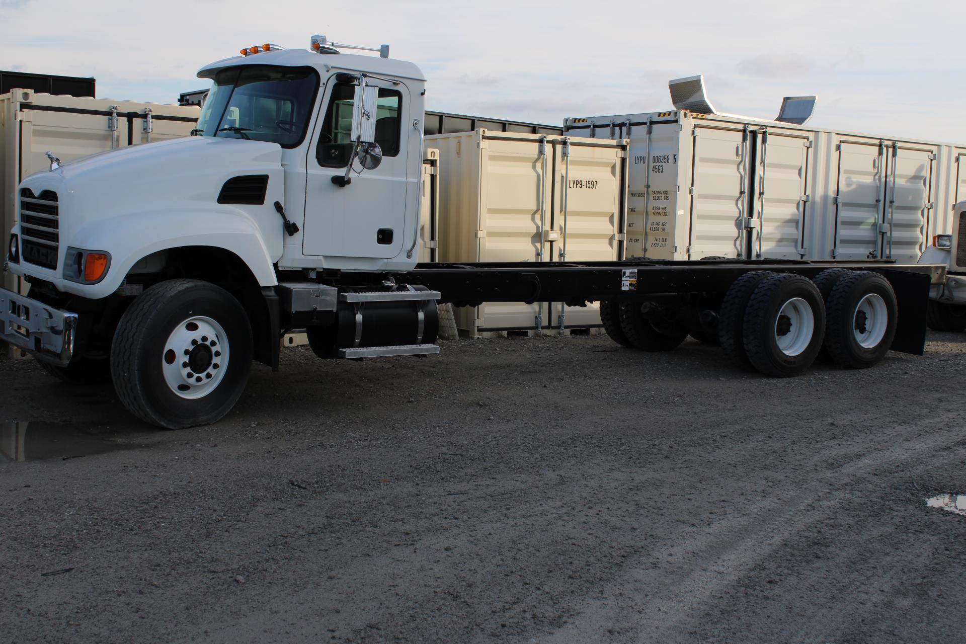 2007 Mack CV713