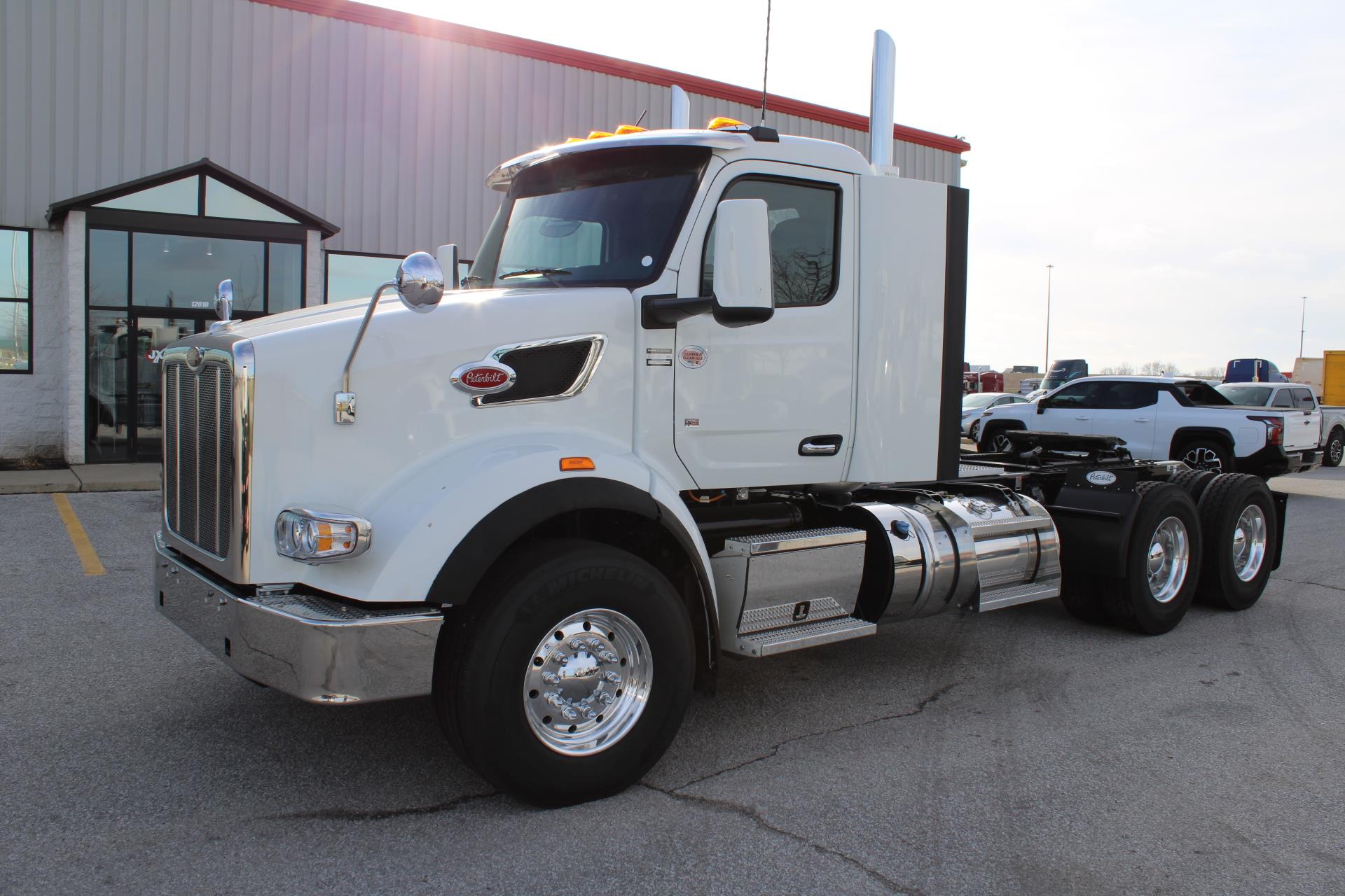 2025 Peterbilt 567 SBA