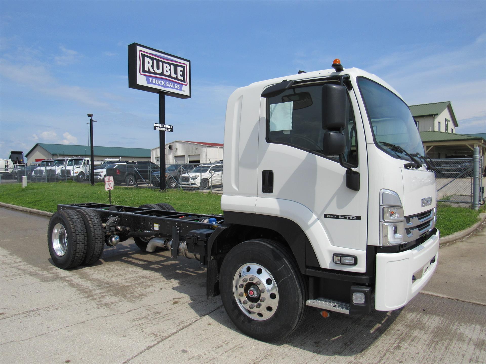 2025 Isuzu FTR