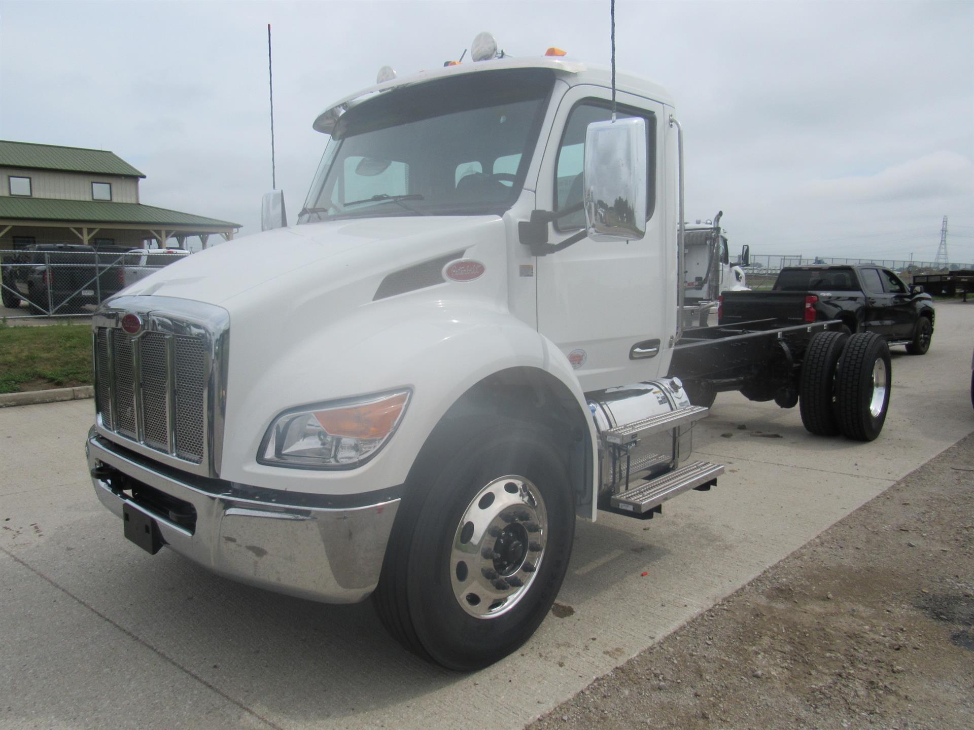 2026 Peterbilt 536