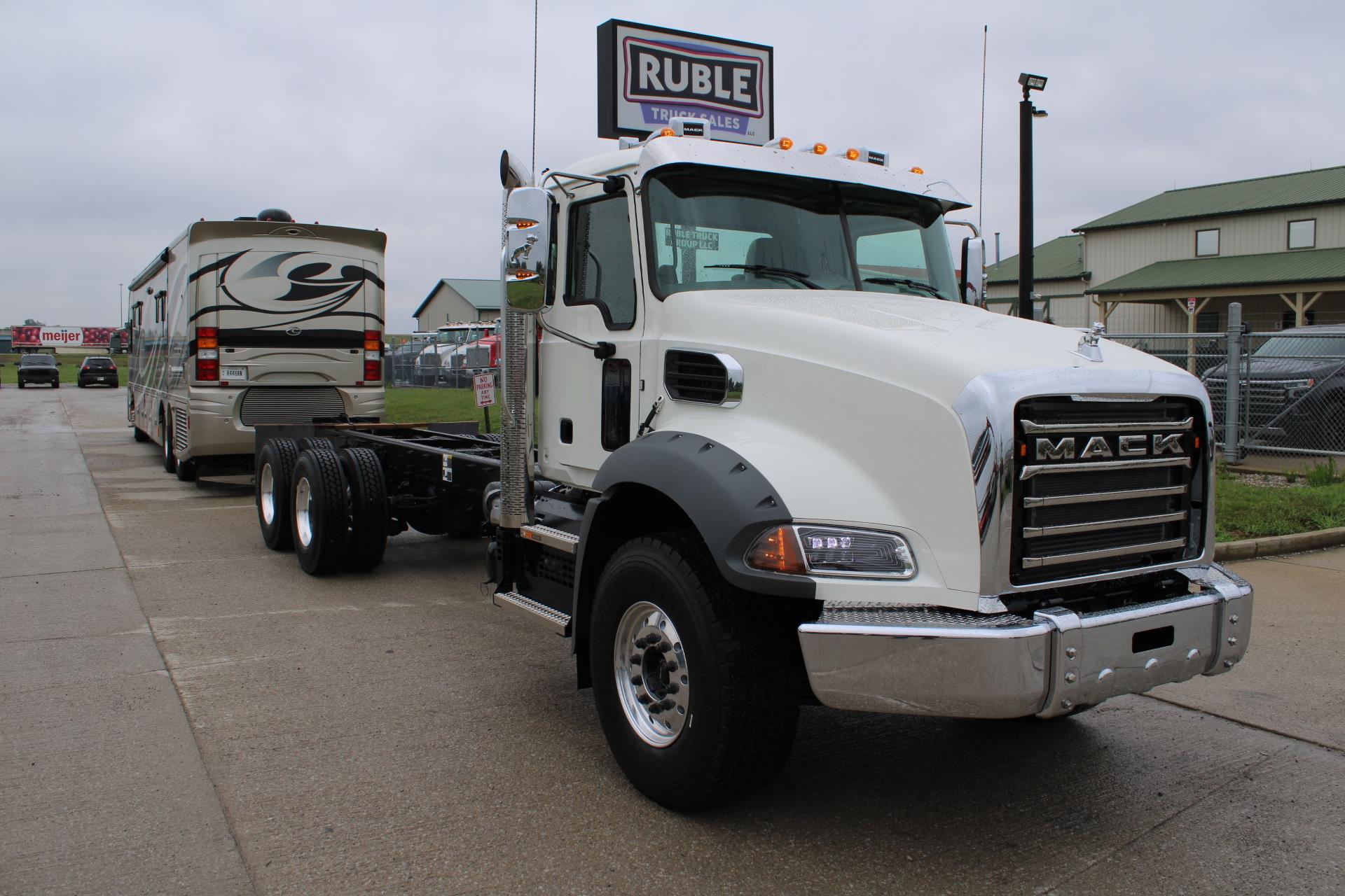 2026 Mack GR64B
