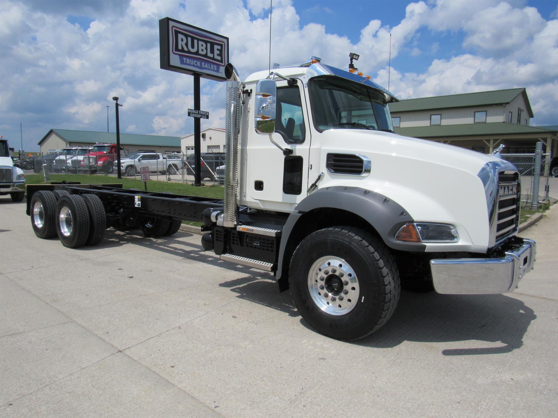 2026 Mack GR64B