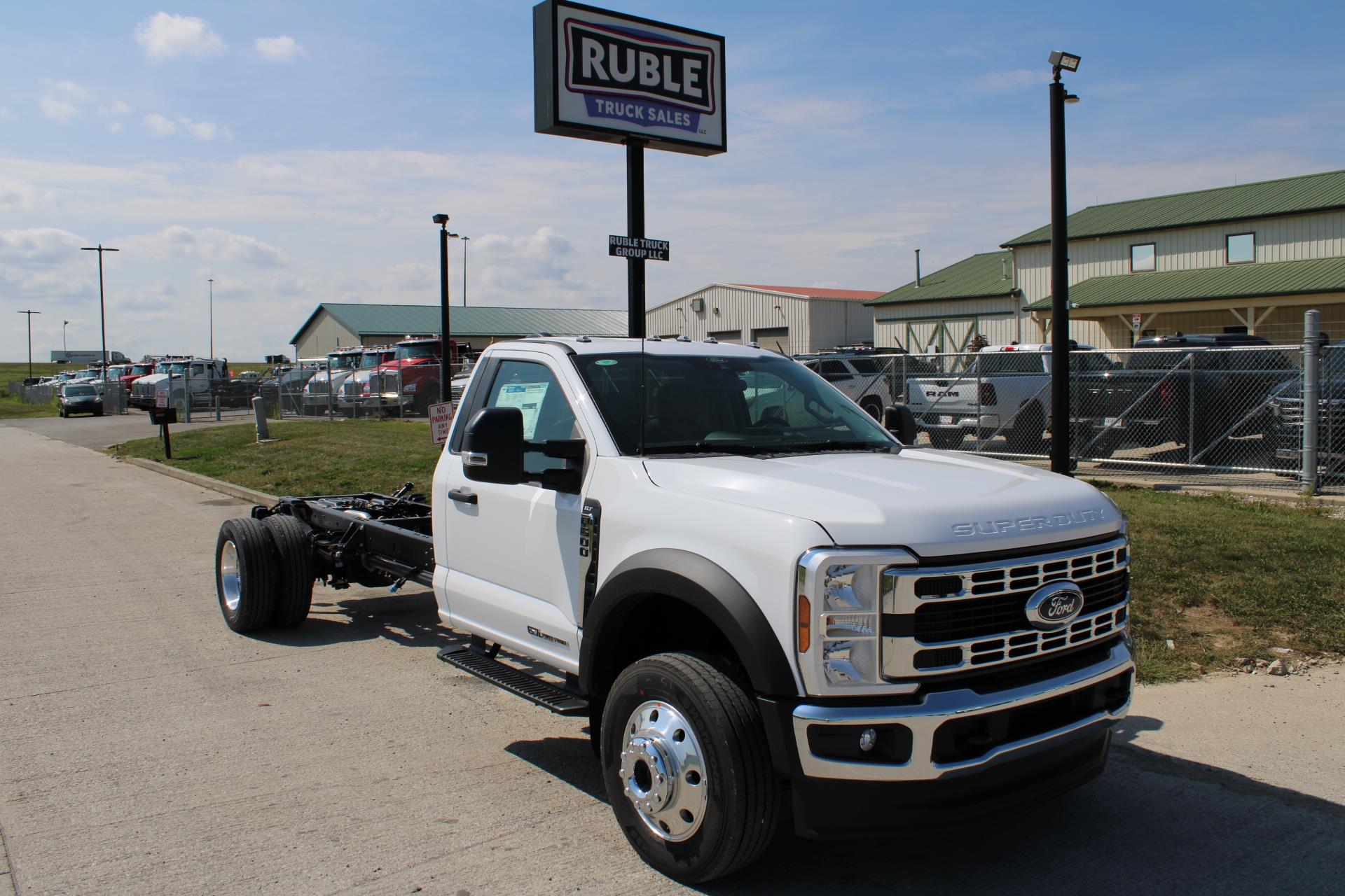 2025 Ford F600 XLT