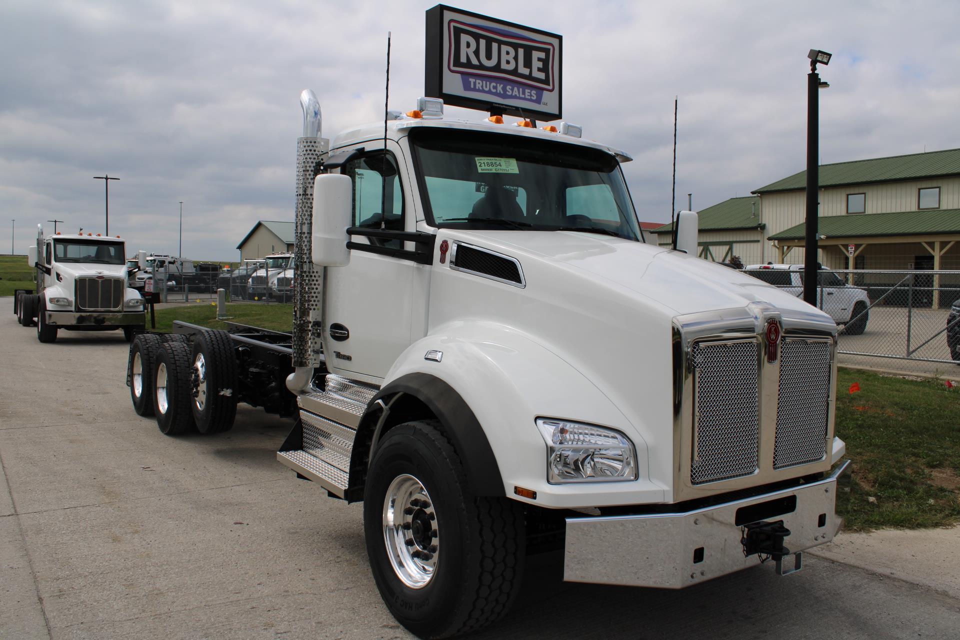 2026 Kenworth T880