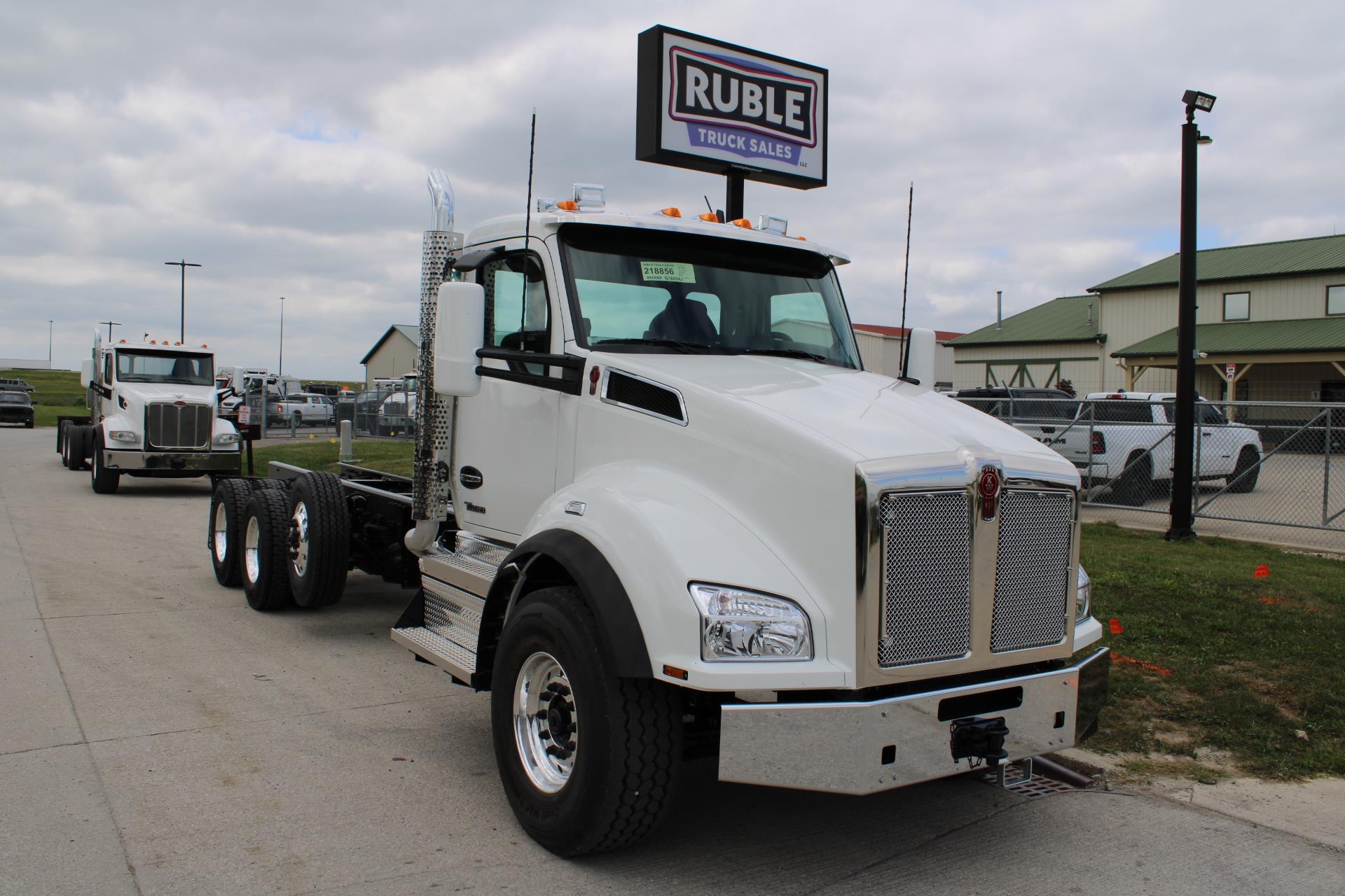 2026 Kenworth T880