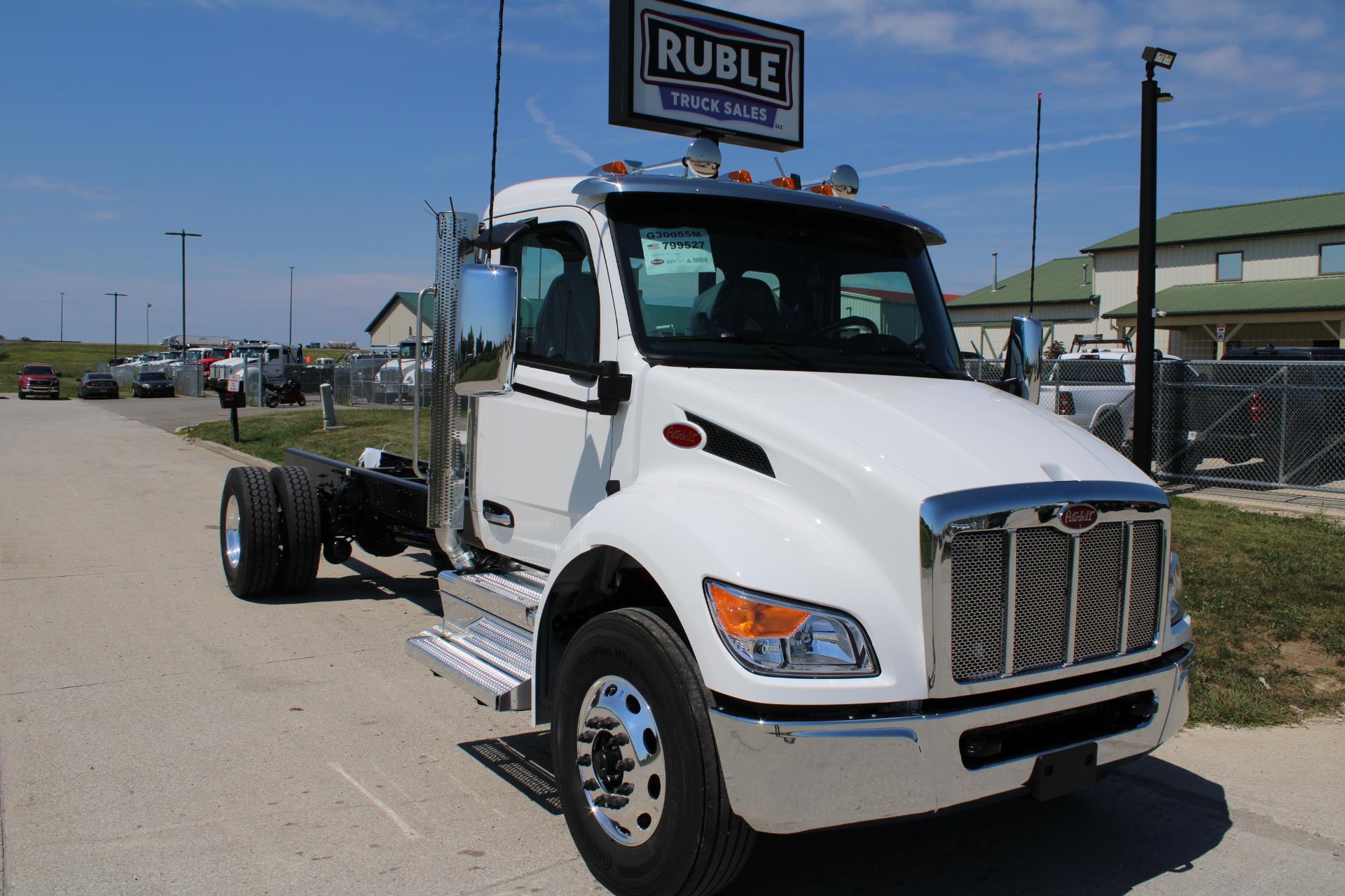 2026 Peterbilt 537