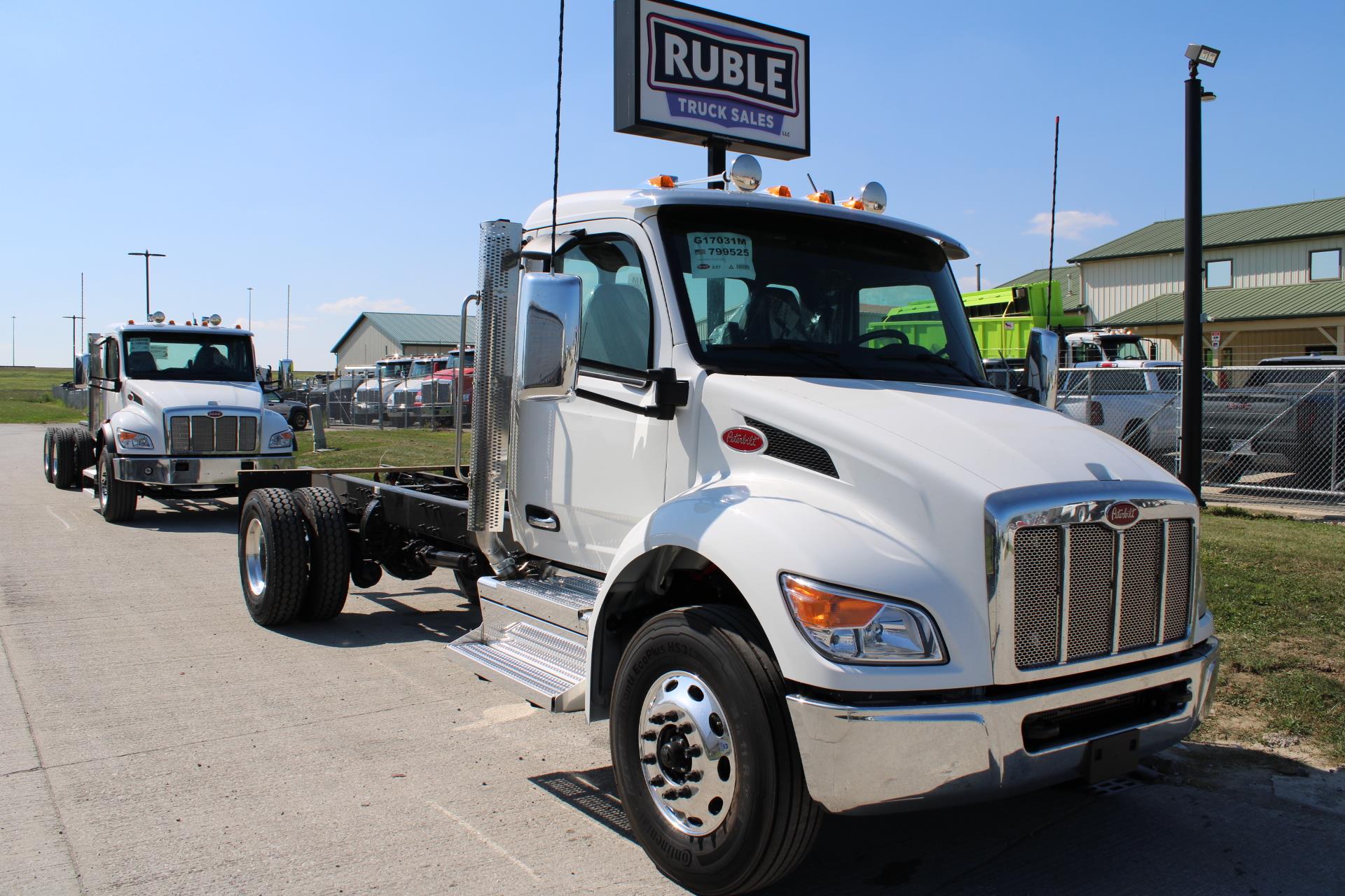 2026 Peterbilt 537