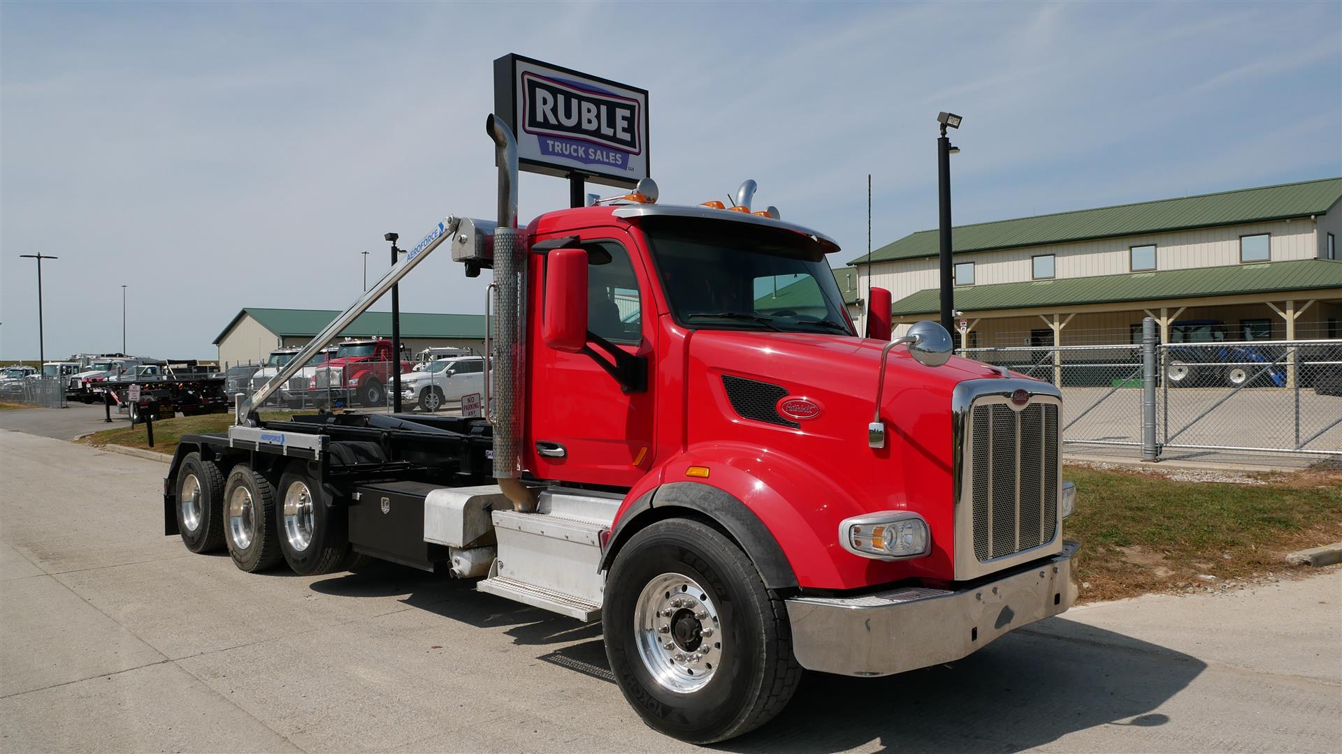 2017 Peterbilt 567