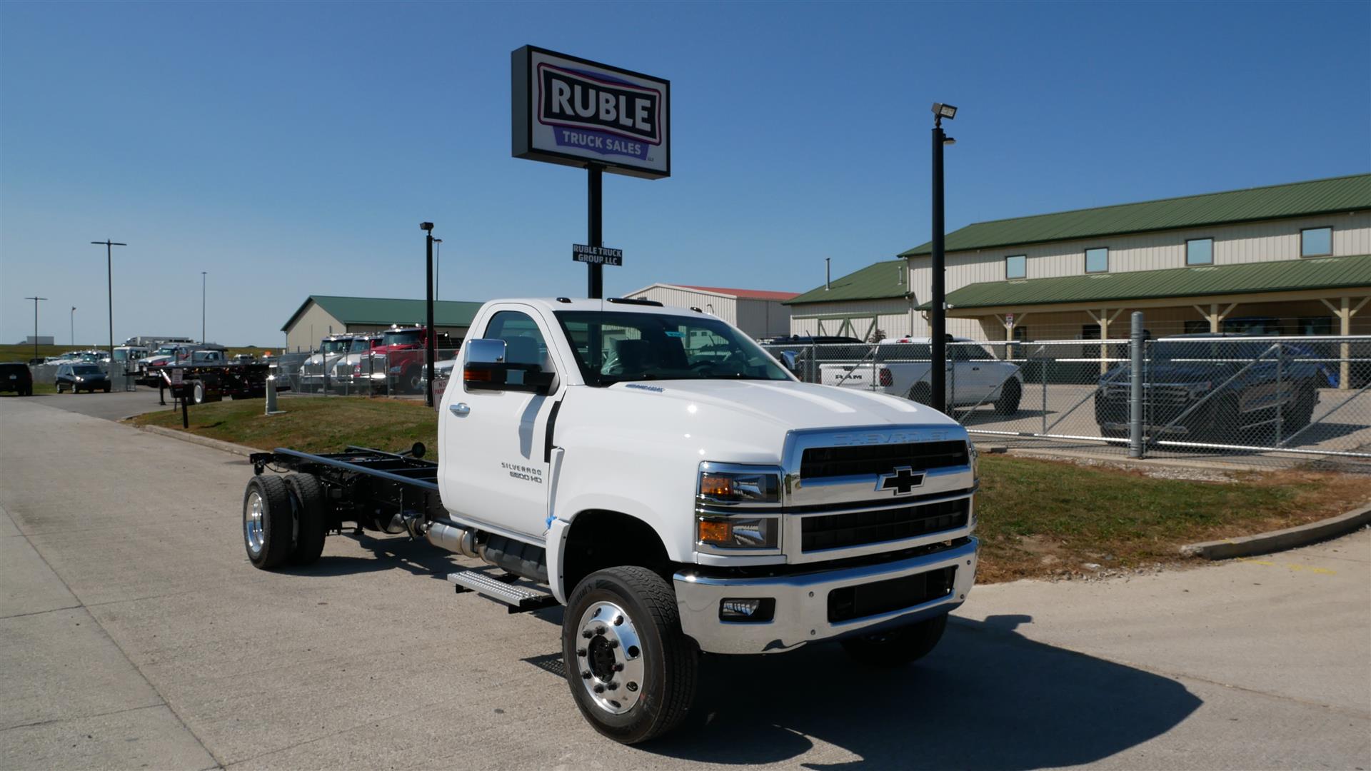 2025 Chevrolet 6500 4X4
