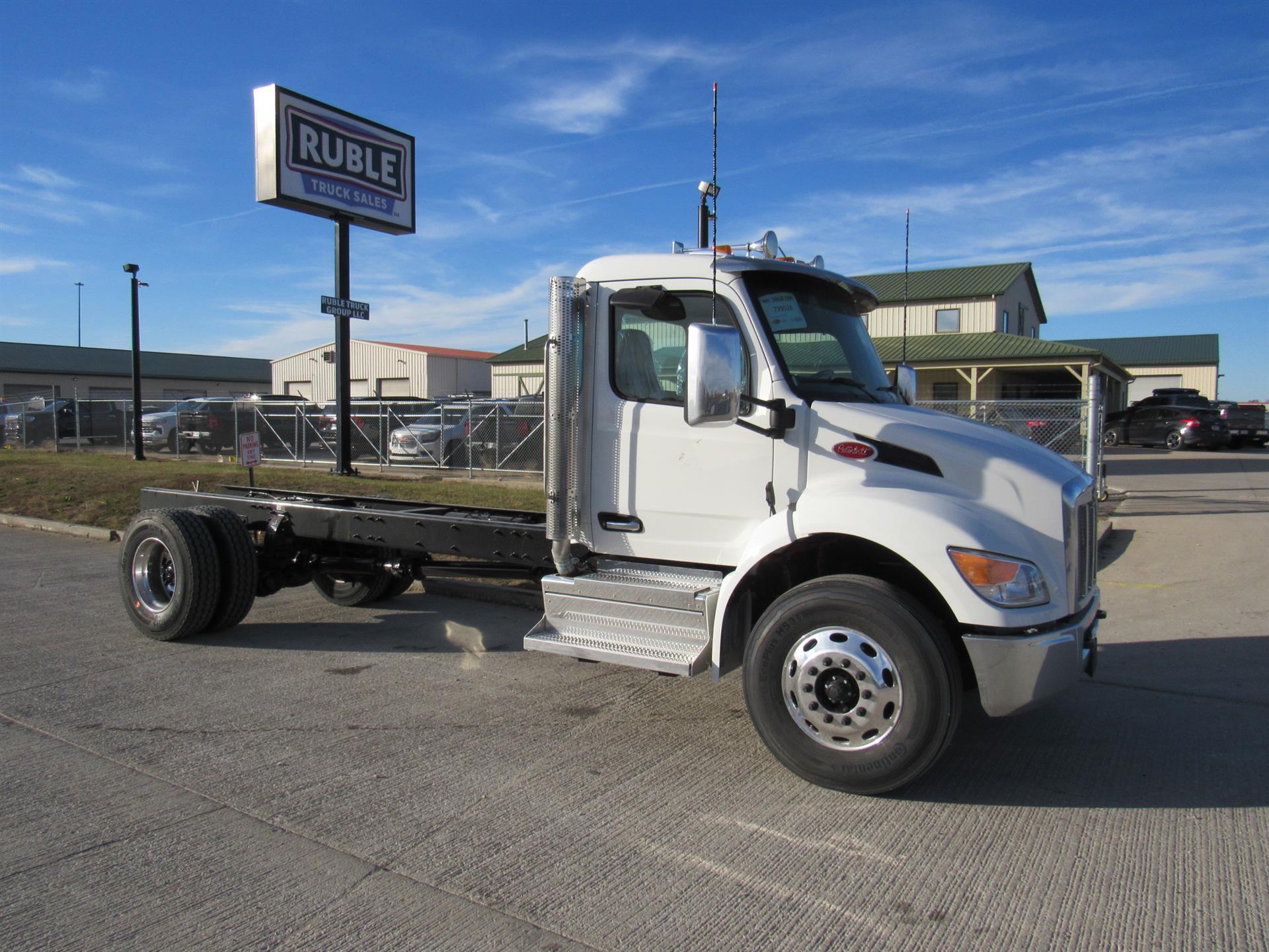 2026 Peterbilt 537