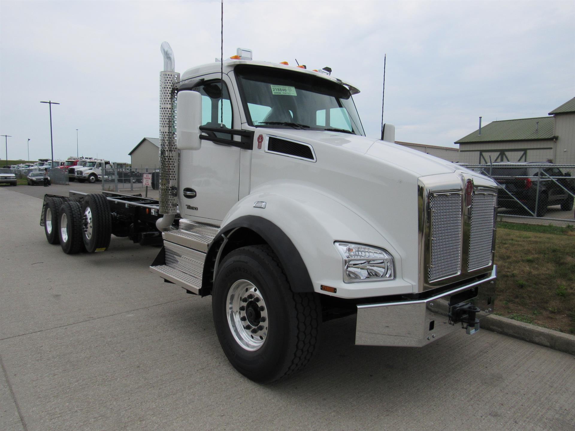2026 Kenworth T880