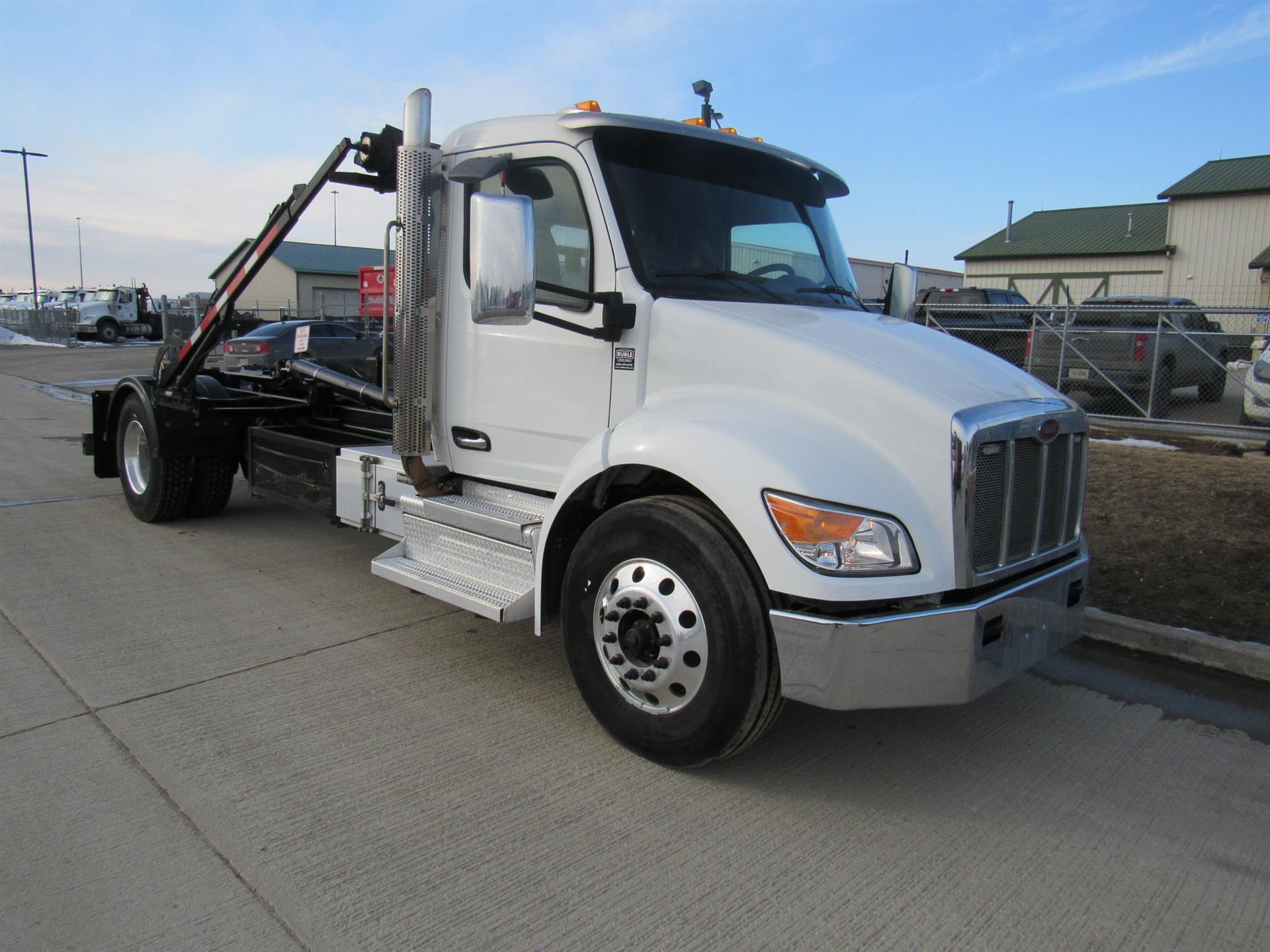 2024 Peterbilt 537